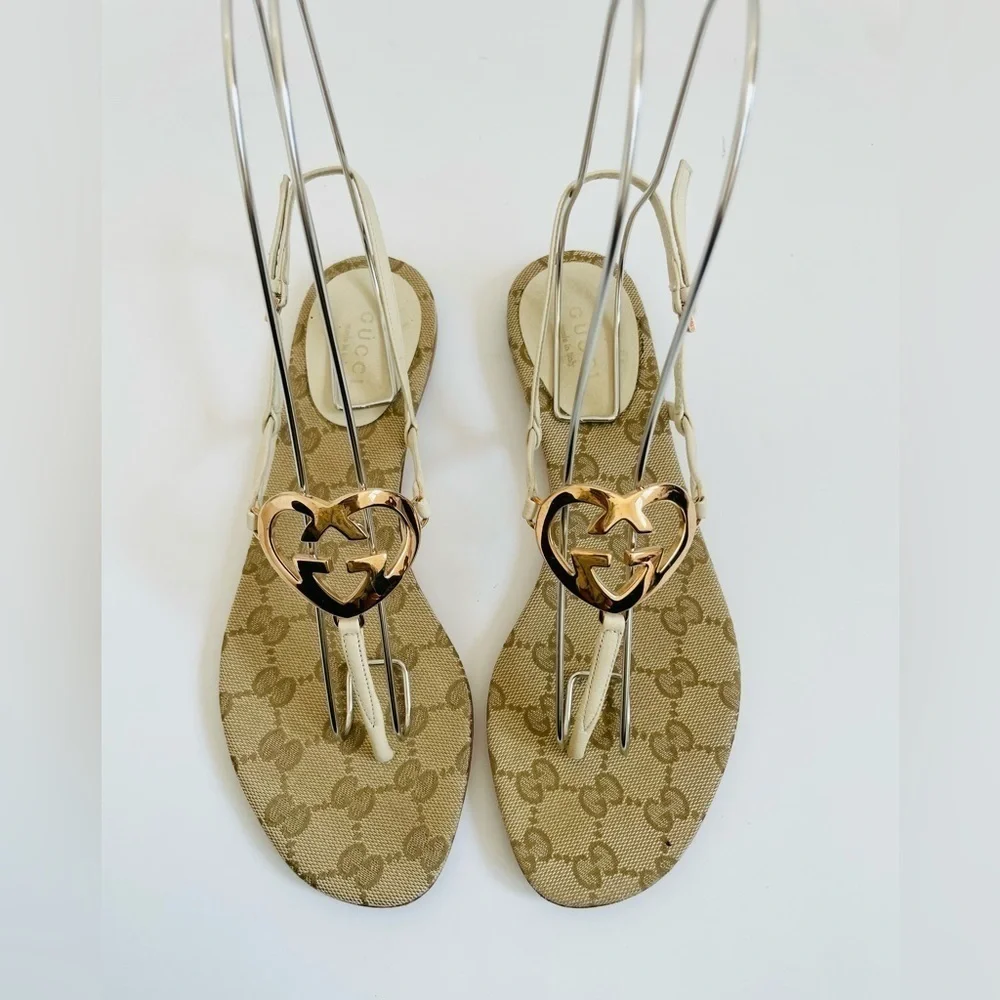 Gucci White leather GG supreme canvas interlocking heart thong sandals EU 36.5 - Picture 2 of 8
